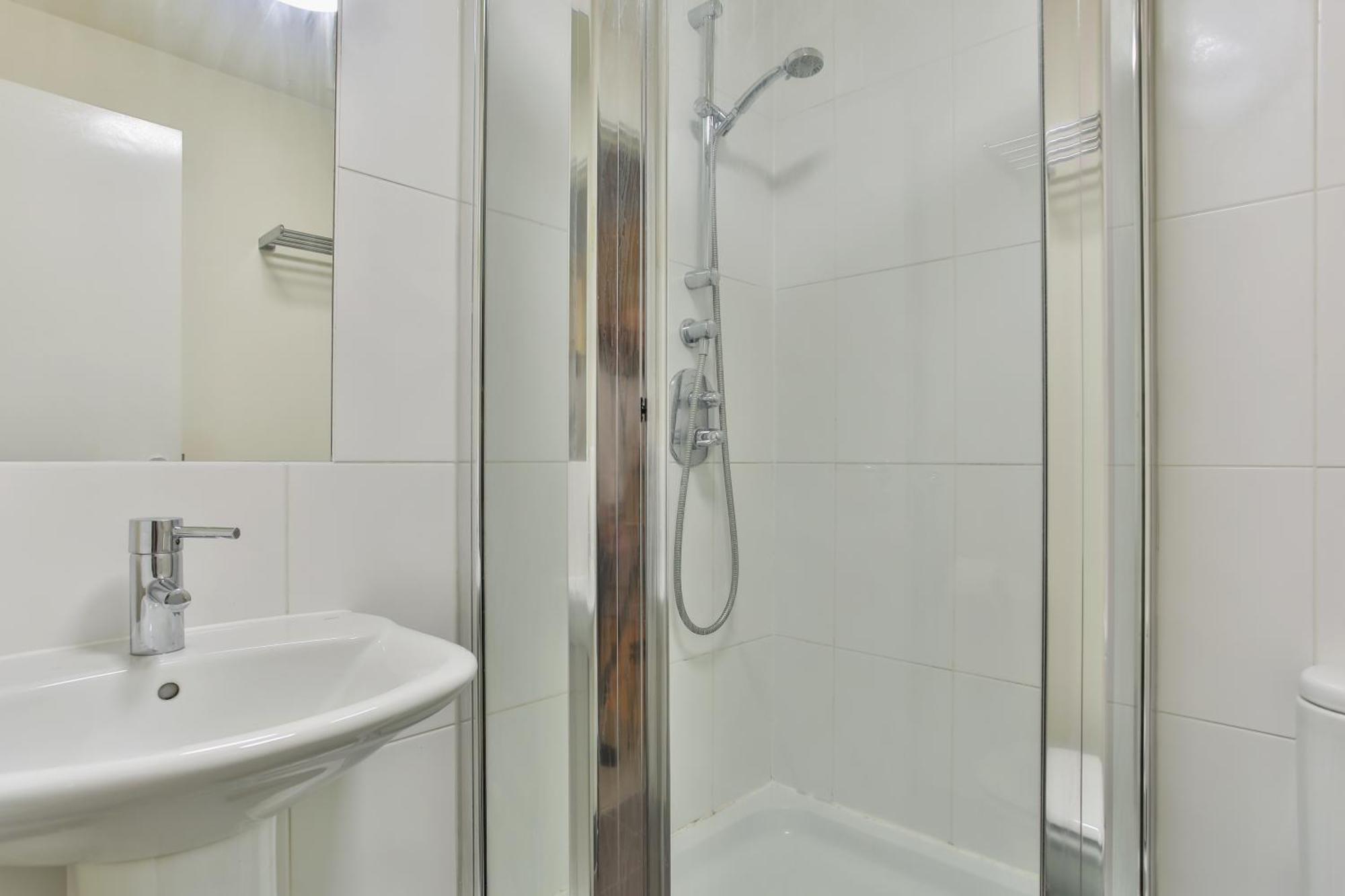 Skyview Apartment By Noknokstay - City Centre With Parking - Group, Family, Business 셰필드 외부 사진