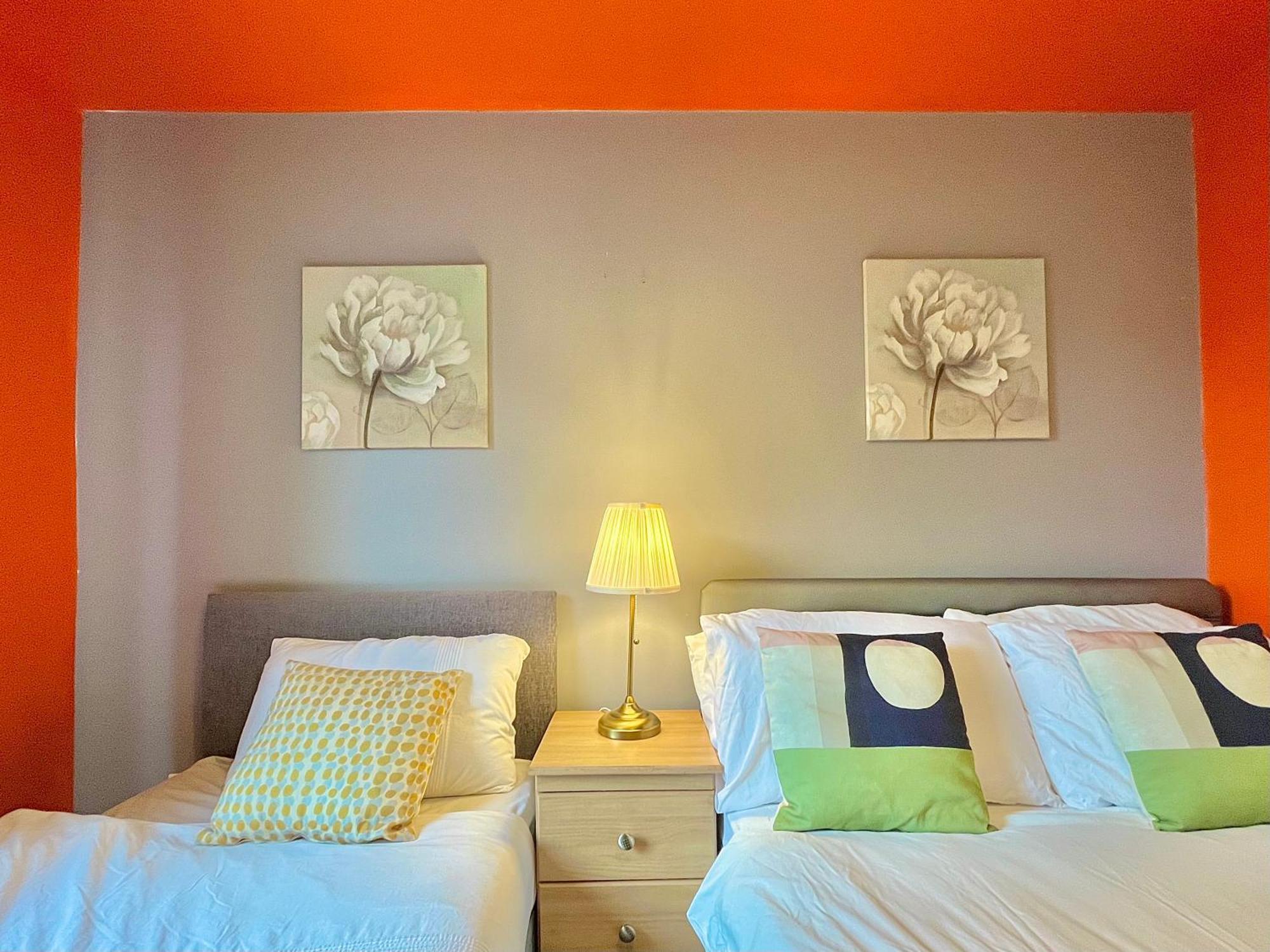 Skyview Apartment By Noknokstay - City Centre With Parking - Group, Family, Business 셰필드 외부 사진