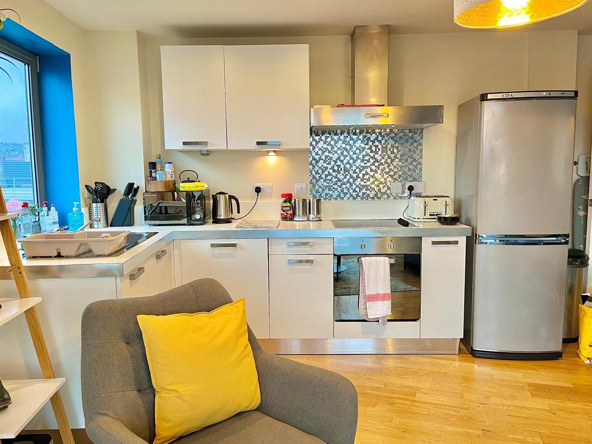 Skyview Apartment By Noknokstay - City Centre With Parking - Group, Family, Business 셰필드 외부 사진