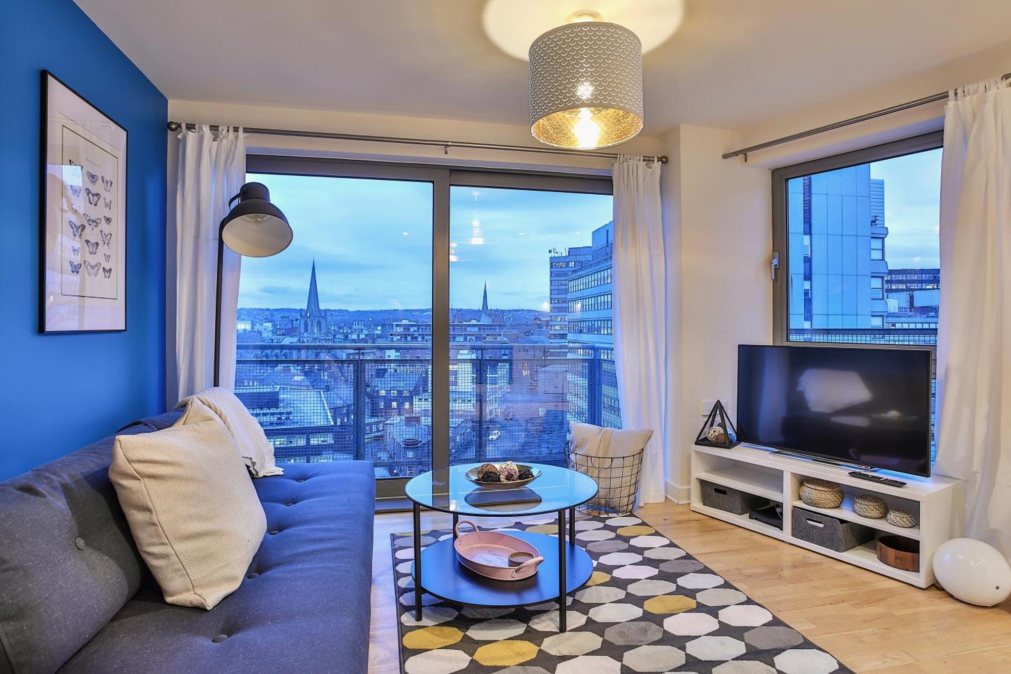 Skyview Apartment By Noknokstay - City Centre With Parking - Group, Family, Business 셰필드 외부 사진