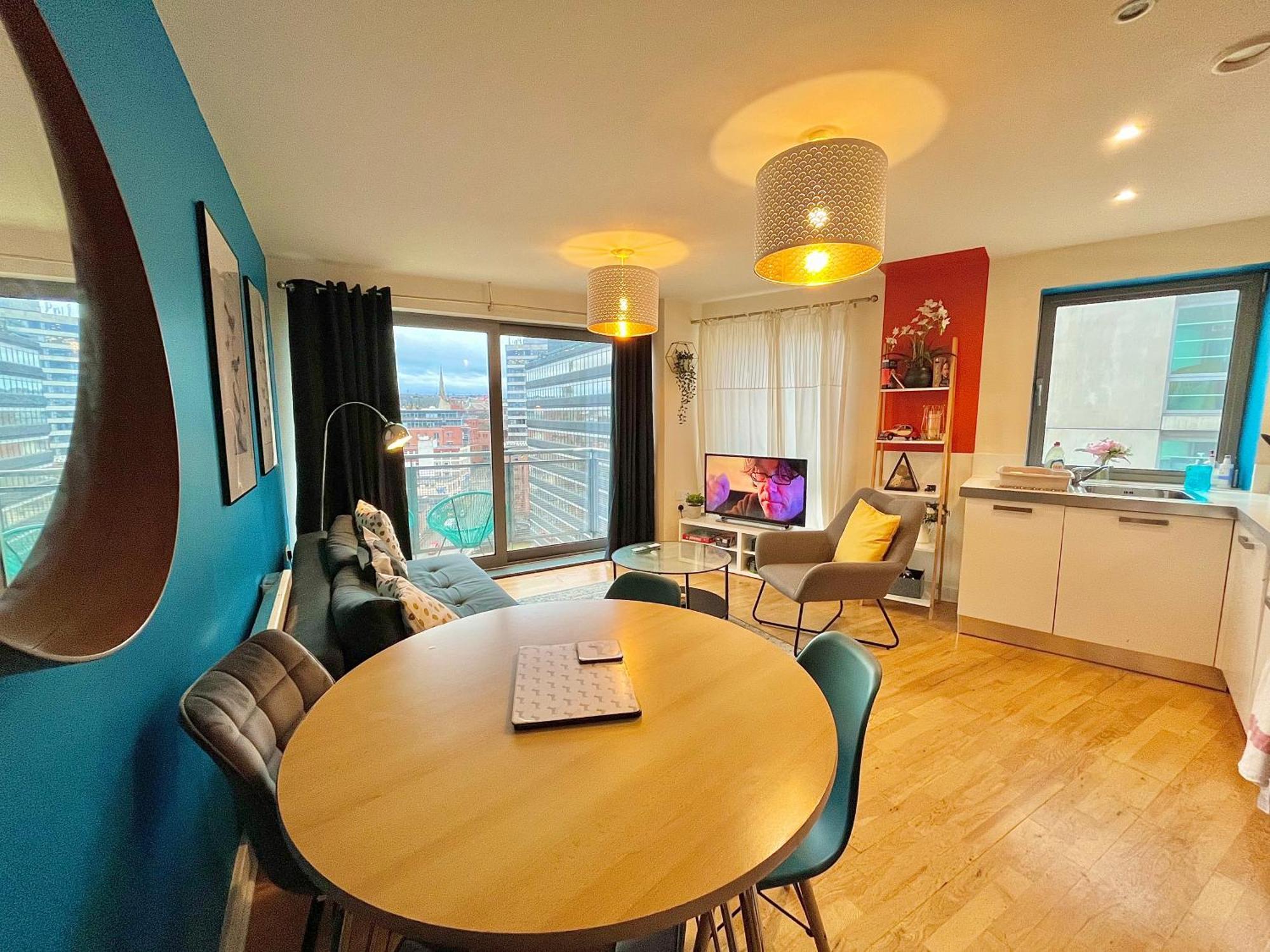 Skyview Apartment By Noknokstay - City Centre With Parking - Group, Family, Business 셰필드 외부 사진